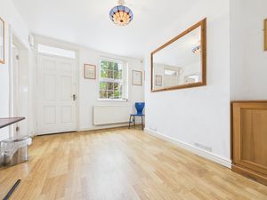 Lounge- click for photo gallery